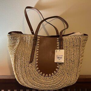 a.n.a Noelle Straw Tote, in a natural straw material with adjustable straps- NEW